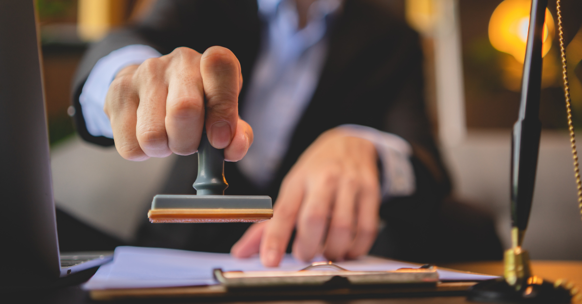 Individual apostilling a document