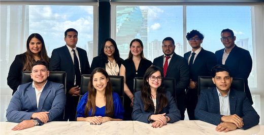  Kraemer & Kraemer lo invita a unirse al equipo